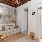 Abele 45 Old Town By Belonio