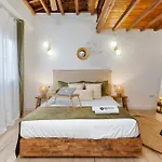 Abele 45 Old Town By Belonio *